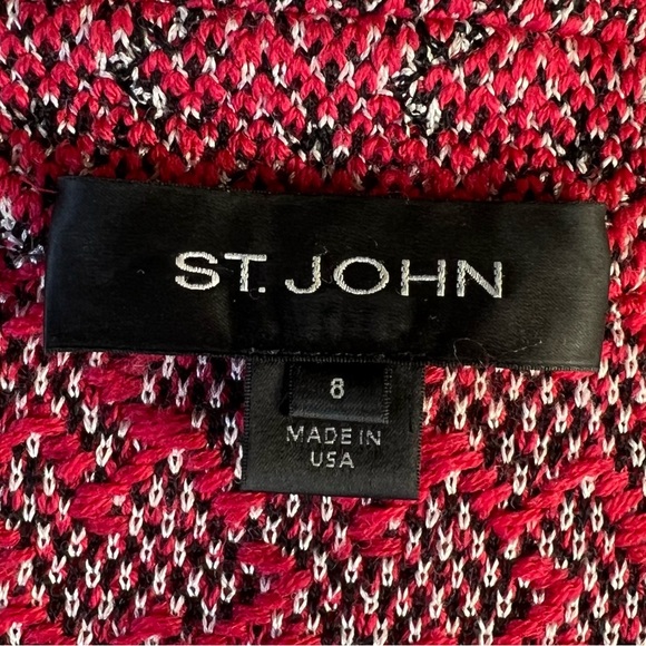 St. John Knit Red, Black and White Boucle Patterned Jacket, Size 8 - Picture 13 of 15